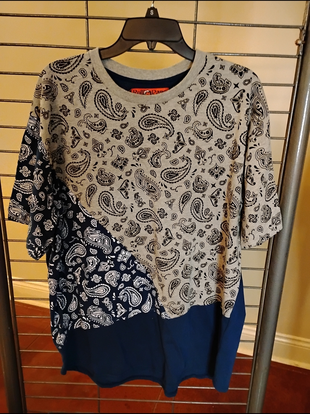 Paisley Print Colorblock Tee - Blue & Gray
